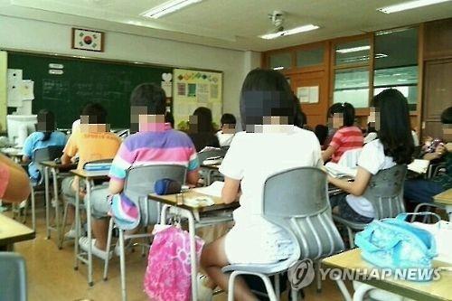 因韩国投资移民人数增多在外籍家庭学生接近10万人。 ---  中韩人力网