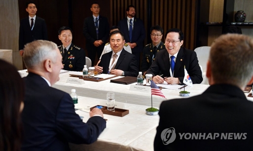韩美防长会晤并商定积极支持朝美首脑会谈