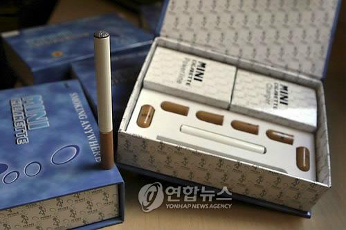 'E-cigarettes' pose quandary in public smoking laws
