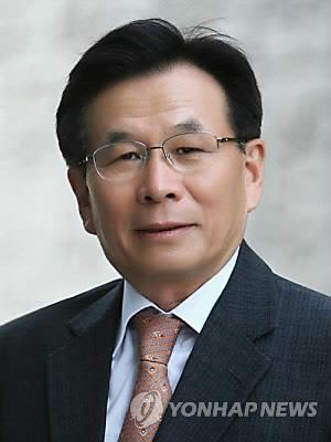 Ha <b>Sung-keun</b>, board member of the Bank of Korea&#39;s Monetary Policy Committee. - AEN20150602007751320_01_i