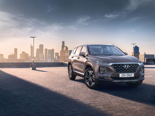 Hyundai to receive preorders for new Santa Fe SUV starting Wednesday