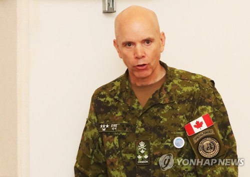 Lieut. Gen. Wayne D. Eyre, the deputy commander of the United Nations Command, speaks during a change-of-responsibility ceremony at Camp Humphreys, a sprawling U.S. military complex in Pyeongtaek, 70 kilometers south of Seoul, on July 30, 2018. (Yonhap)