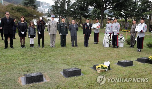 André Belaval est le cinquième ancien combattant de la guerre de Corée à être enterré individuellement au cimetière commémoratif de l'ONU à Busan.
