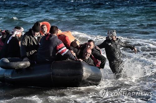 난민 보트(AFP=연합뉴스 자료사진)