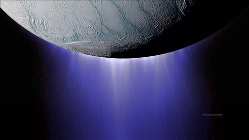 토성 위성 엔셀라두스 표면에서 얼음 수증기가 뿜어져 나오는 모습(미국 나사 홈페이지 캡처)
