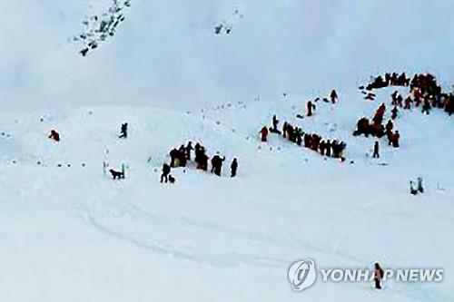 프랑스 알프스 레드잘프 스키장 수색작업(AFP=연합뉴스)