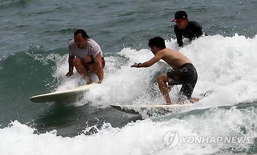 제4회 부산국제서핑대회 모습