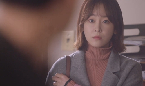 A scene from 'Romantic Doctor, Teacher Kim' episode 2 (copyright SBS)