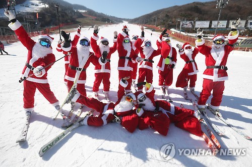 맑은 휴일…스키장·산·유원지서 겨울정취 만끽_1
