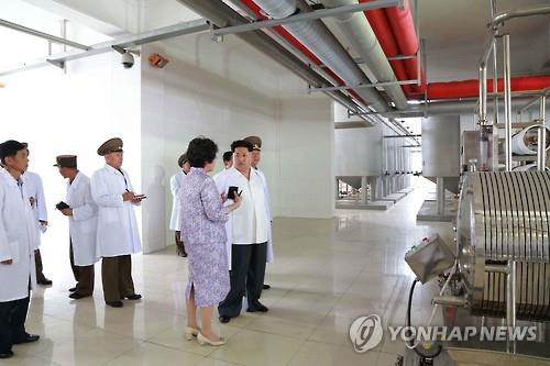 북한 김정은, 농약연구소 시찰