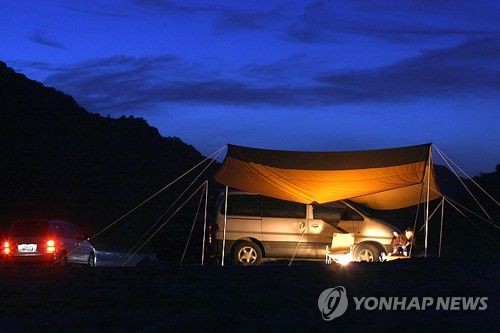 캠핑·서핑 다 즐긴다…삼척 맹방해변에 특화 캠핑장