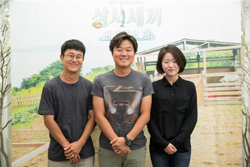 (왼쪽부터) 김대주 작가, 나영석 PD, 이진주 PD