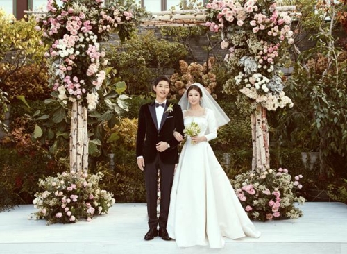 송중기(왼쪽)-송혜교 결혼식 사진