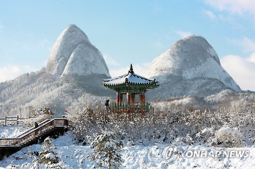 미슐랭이 꼽은 한국 유일의 별 3개 마이산 빛의 향연