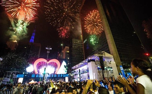 브라질 모처럼 들뜬 새해맞이…상파울루 행사에 120만명 몰릴 듯