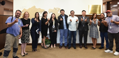 KOICA 개발협력역사관 방문한 6개국 9명의 중남미 언론인. 