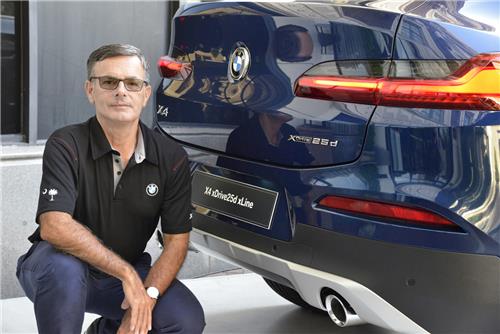 요하임 둔켈 BMW 뉴 X4 프로젝트 총괄과 뉴 X4