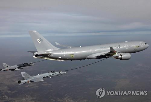 공군사상 첫 공중급유기 12일 도입…1개월간 '수락검사'