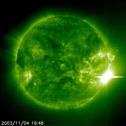 2003년 11월의 태양면 폭발 