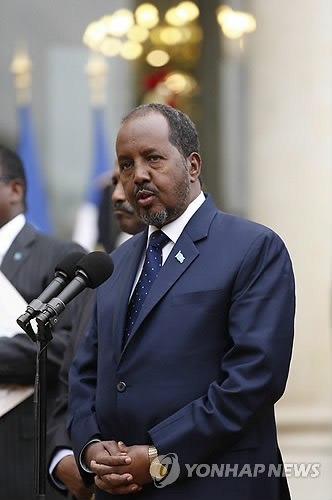 프랑스 방문한 소말리아 모하무드 대통령(자료사진)