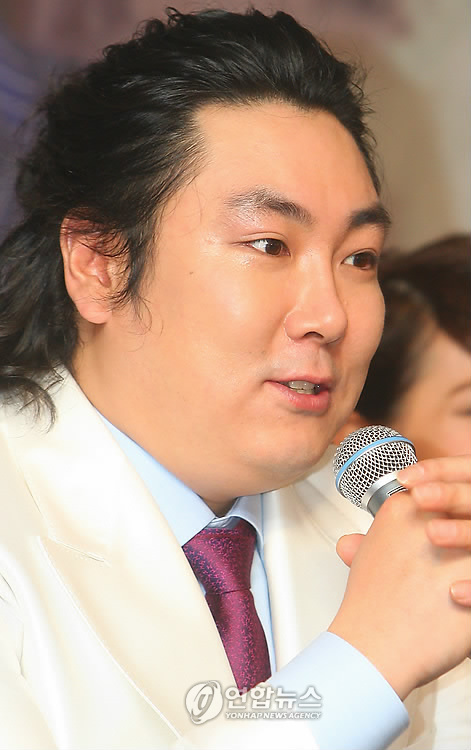 25, SEOUL, South Korea -- South Korean actor <b>Cho Jin</b>-woong, who stars in the <b>...</b> - PYH2010022510430034400_P2