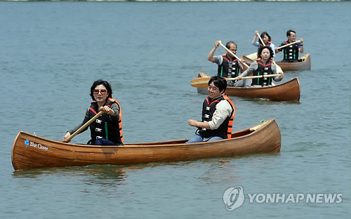 카누타고 의암호 돌아보세요(자료사진)