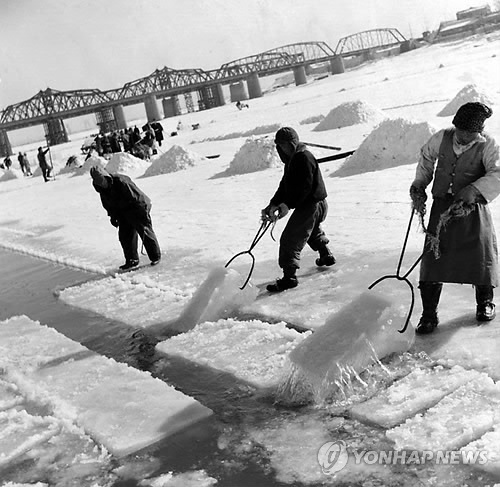 1957년 한강 채빙모습