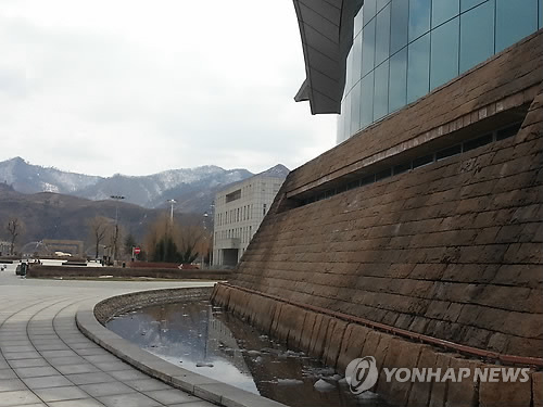 '지안 고구려비' 한국인에게 처음 공개돼