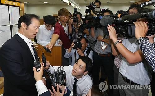 채동욱, 조선일보 상대 정정보도 청구 소송 제기