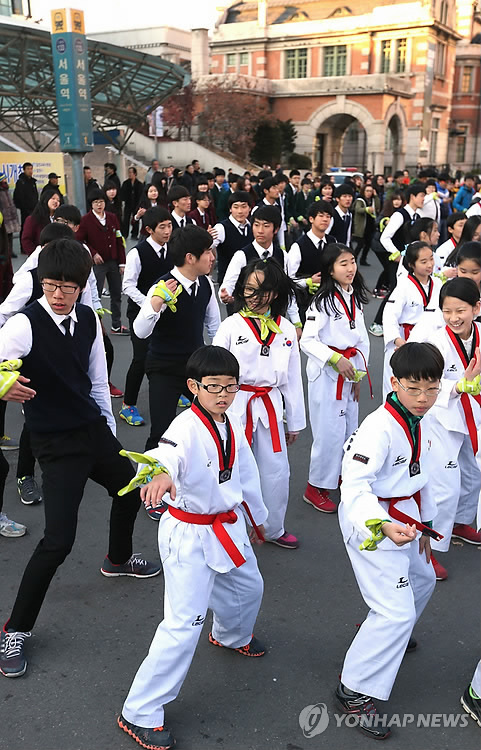 서울역광장서 펼쳐지는 밀양아리랑 플래시몹