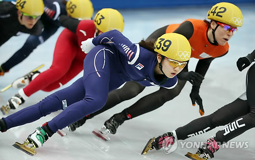 <올림픽> 1,500m 결승, 역주하는 심석희