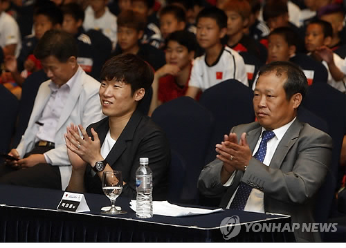 2014 JS유소년드림컵대회 개막식 참가한 박지성 이사장