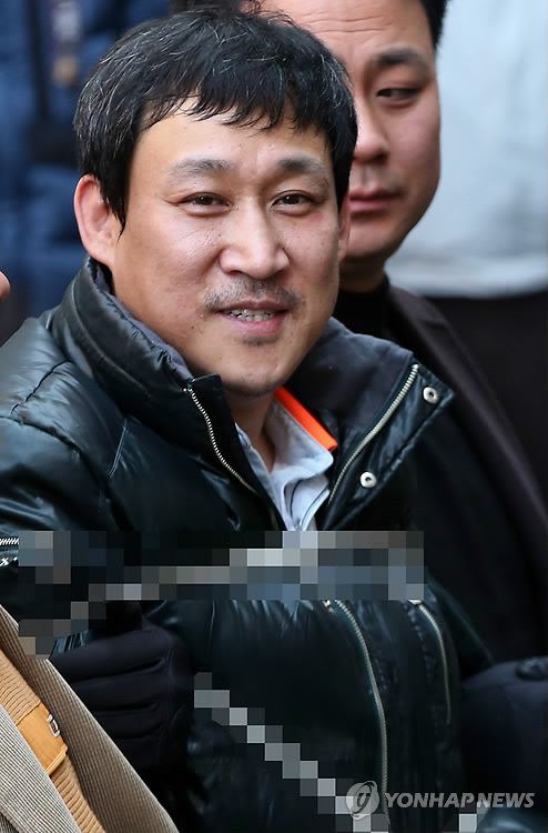 웃고 있는 안산 살인 인질극 피의자