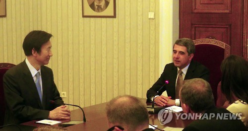 윤병세 장관, 불가리아 대통령 예방