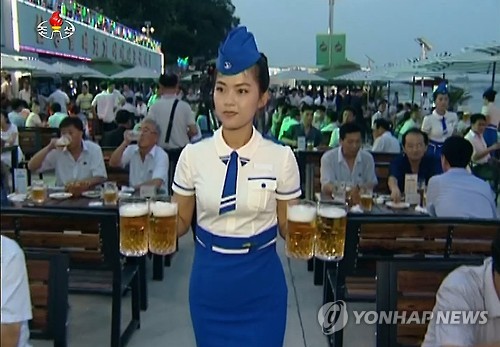 작년 평양대동강맥주축전 모습